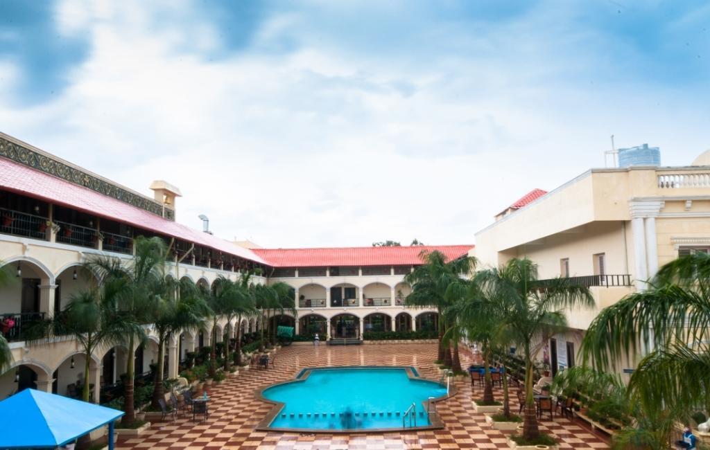 Kumararraja Palace Йелагери Экстерьер фото