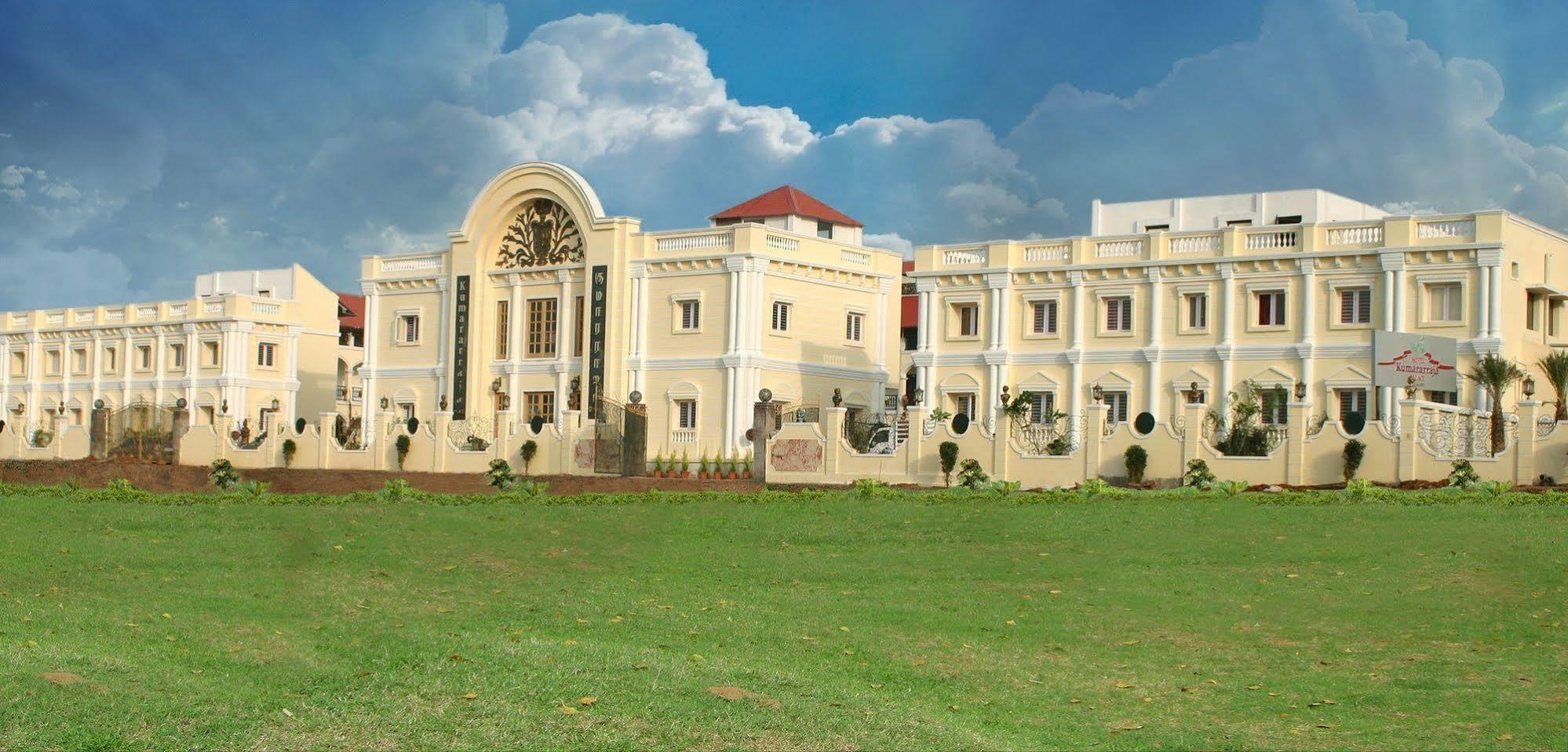Kumararraja Palace Йелагери Экстерьер фото